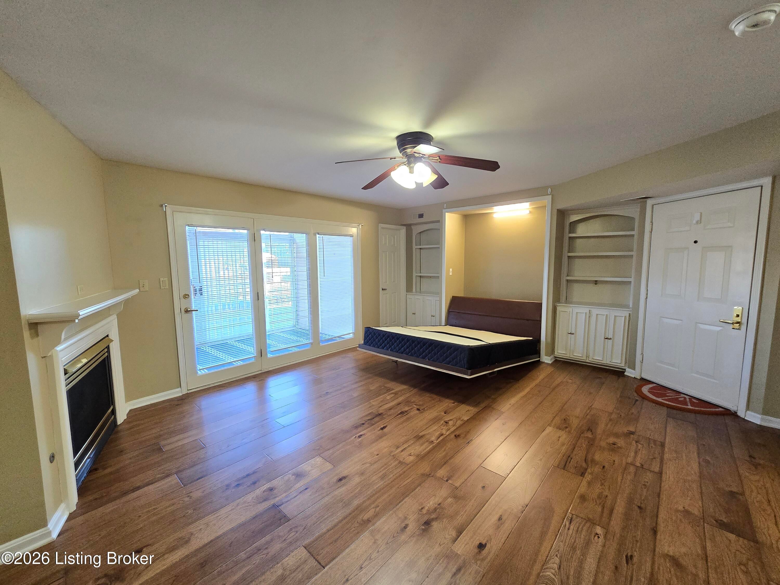 2726 Hollywood Terrace 103