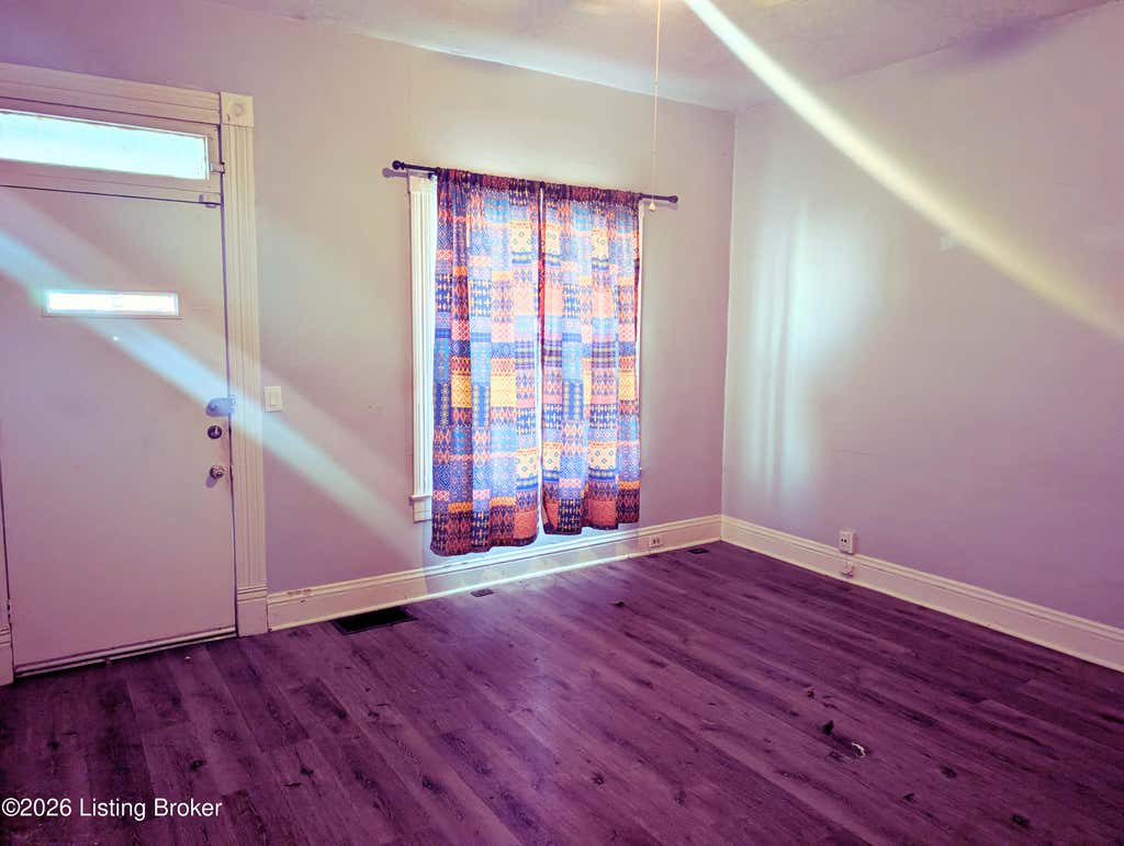 Photo of 659 Mix Ave, Louisville, KY 40208 (MLS # 1725899)