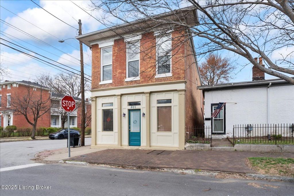 Photo of 901 Franklin St, Louisville, KY 40206 (MLS # 1700142)