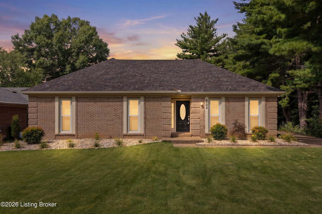 Photo of 4702 Lowe Rd, Louisville, KY 40220 (MLS # 1722760)