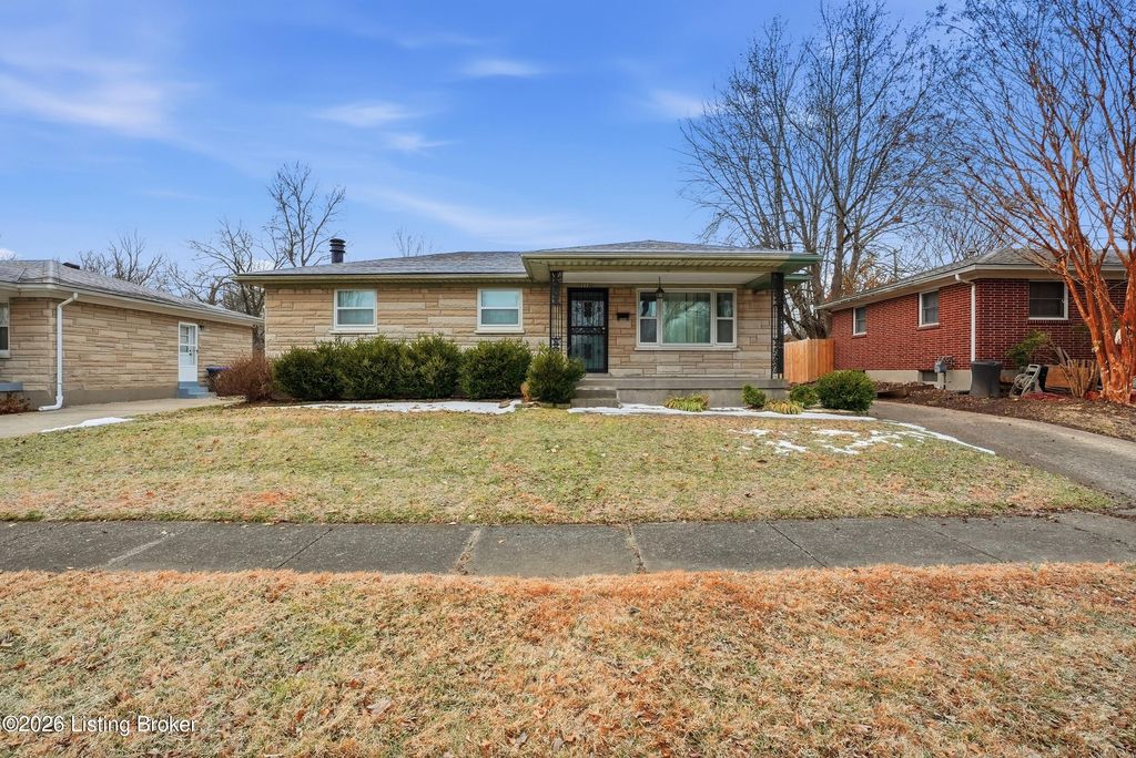 Photo of 1112 Franelm Rd, Louisville, KY 40214 (MLS # 1709138)