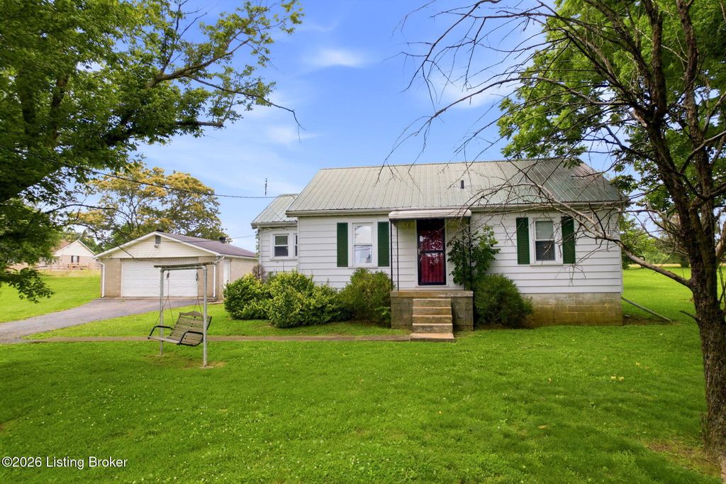 Photo of 10315 Oak Grove Rd, Louisville, KY 40291 (MLS # 1719715)