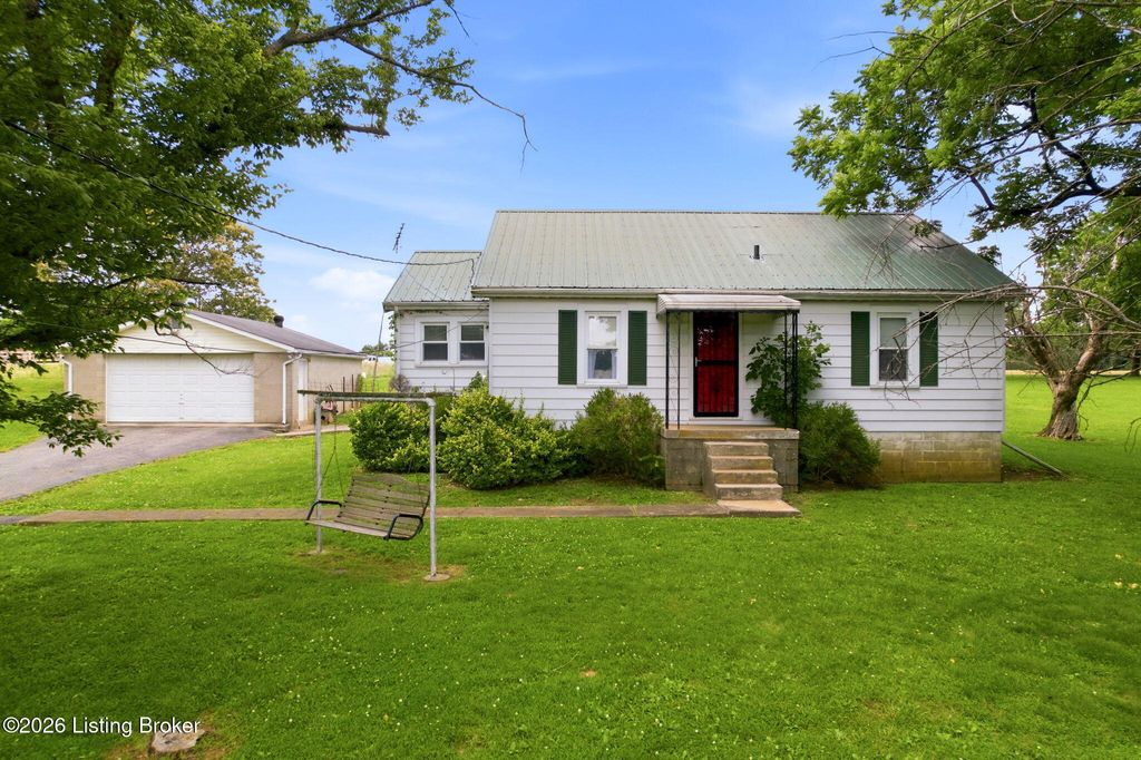 Photo of 10315 Oak Grove Rd, Louisville, KY 40291 (MLS # 1719715)
