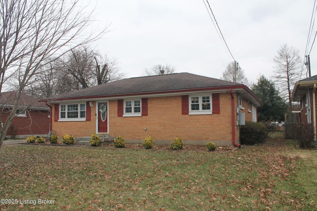 Photo of 1534 Anna Ln, Louisville, KY 40216 (MLS # 1705354)