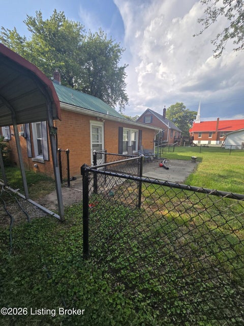 Tiny photo for 4358 S Wilson Rd, Elizabethtown, KY 42701 (MLS # 1729606)