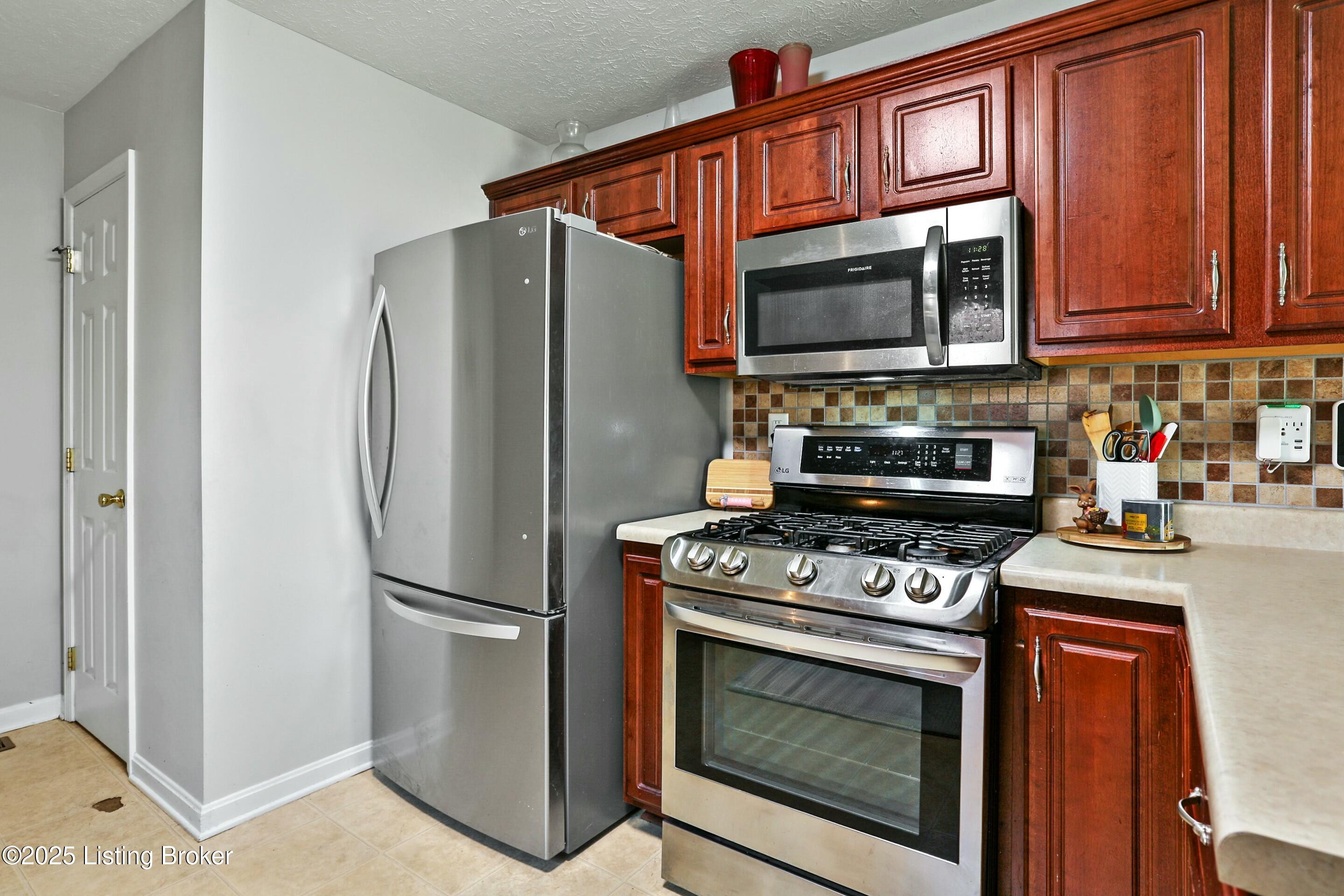 1013 Summersfield Dr, Shelbyville, Pennsylvania image 10