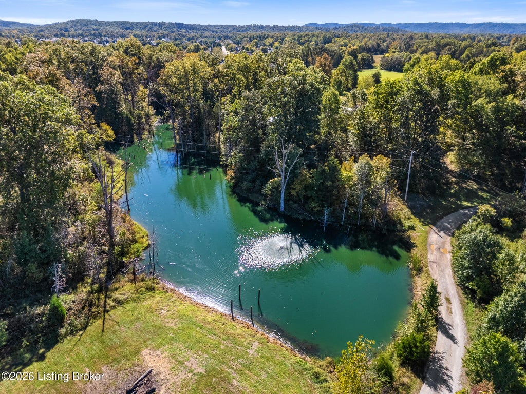 Photo of 1140 Beech Grove Rd, Shepherdsville, KY 40165 (MLS # 1731147)