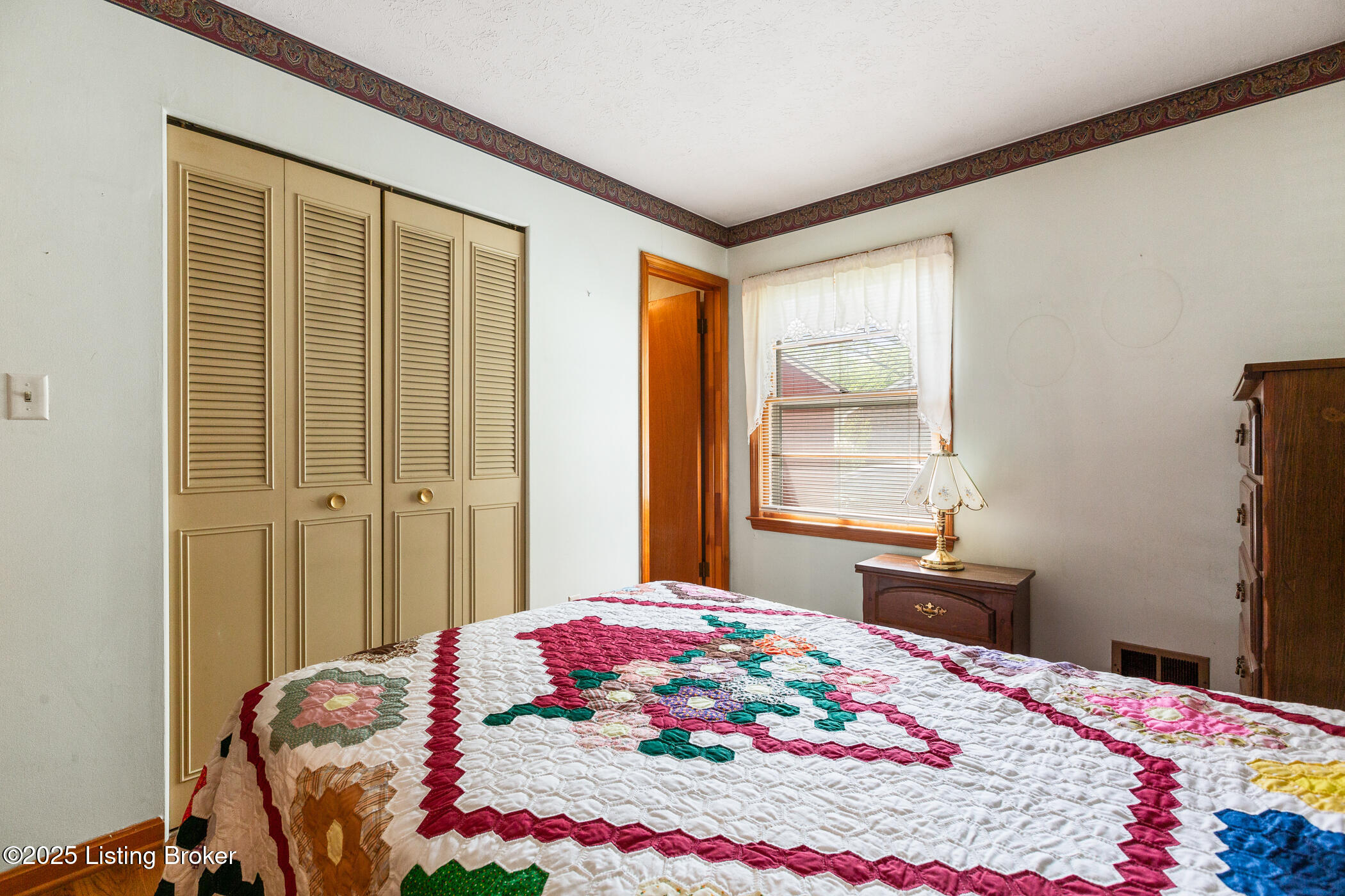 10108 Caven Ave, Louisville, Kentucky image 28