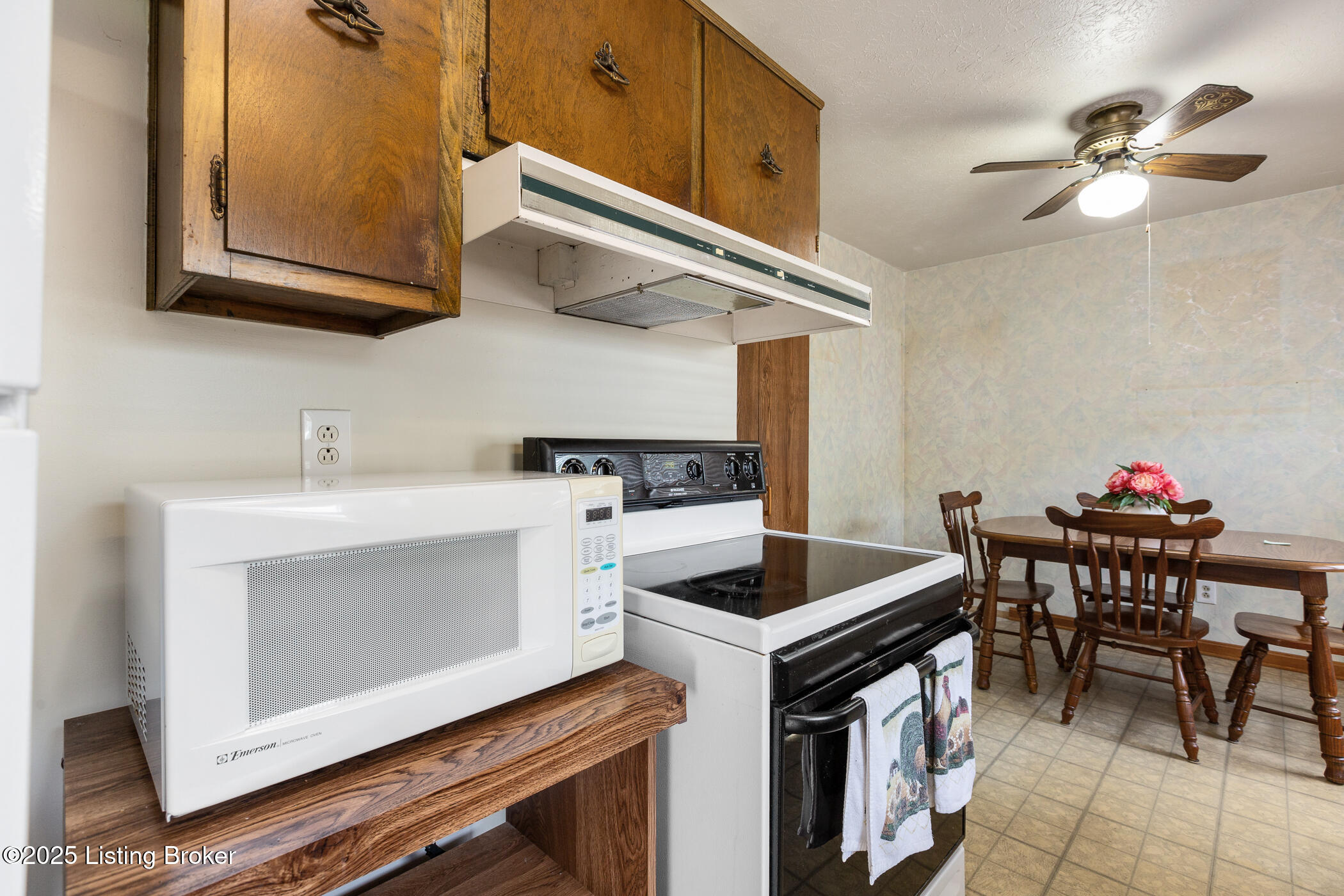10108 Caven Ave, Louisville, Kentucky image 21
