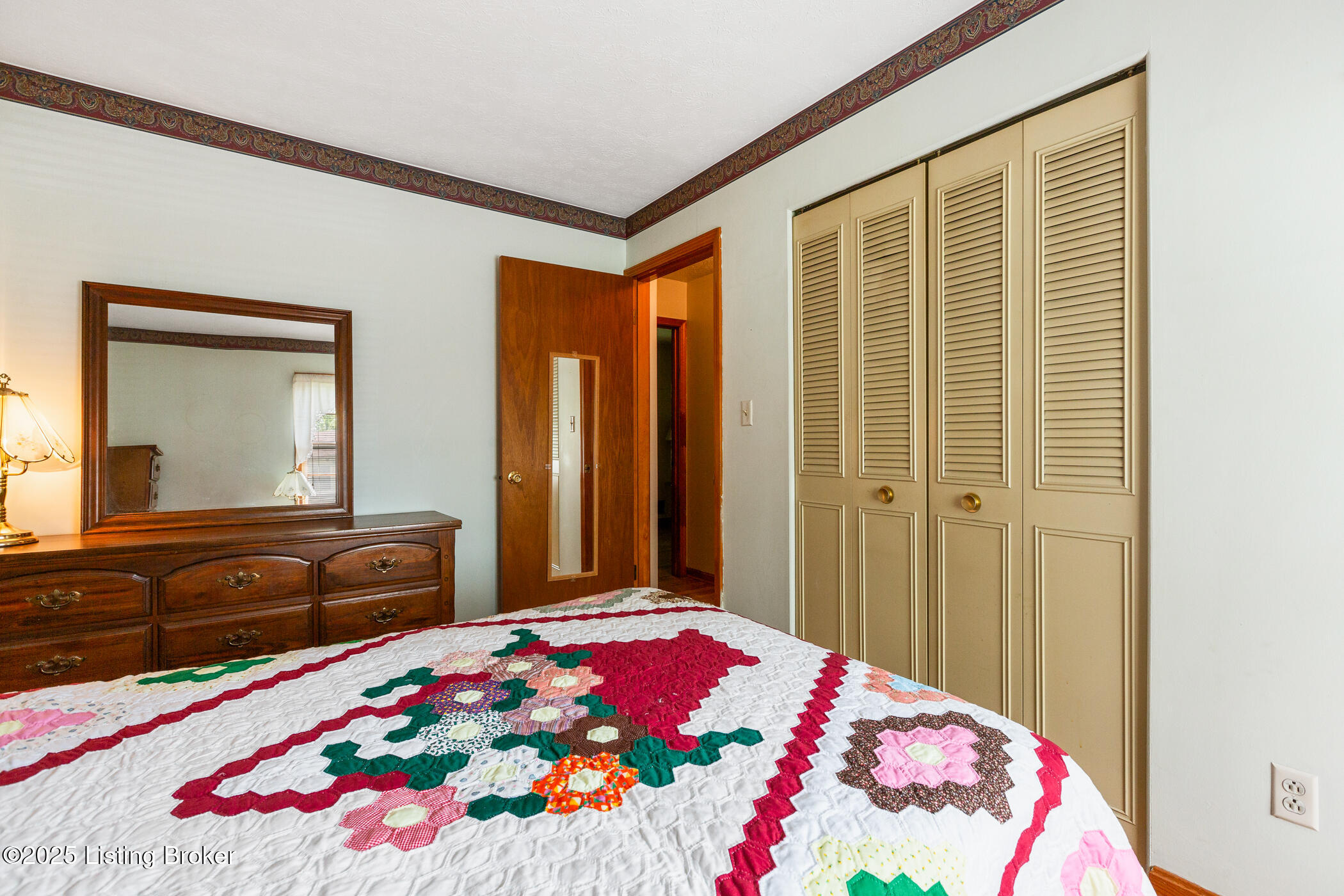 10108 Caven Ave, Louisville, Kentucky image 29
