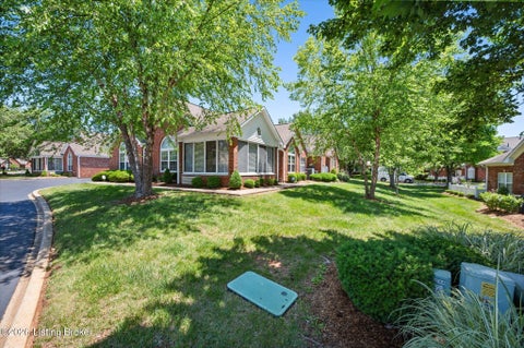 Photo of 8044 Saint Andrews Village Dr, Louisville, KY 40241 (MLS # 1719613)