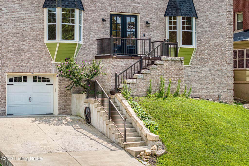 Photo of 1854 Trevilian Way, Louisville, KY 40205 (MLS # 1724241)