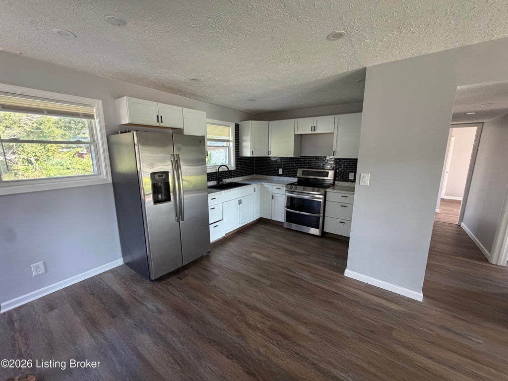 Photo of 8706 Gary Way, Louisville, KY 40118 (MLS # 1728296)