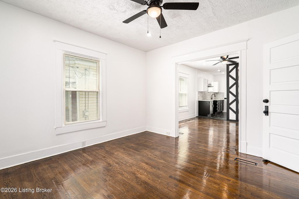 Photo of 1448 Catalpa St, Louisville, KY 40211 (MLS # 1713392)