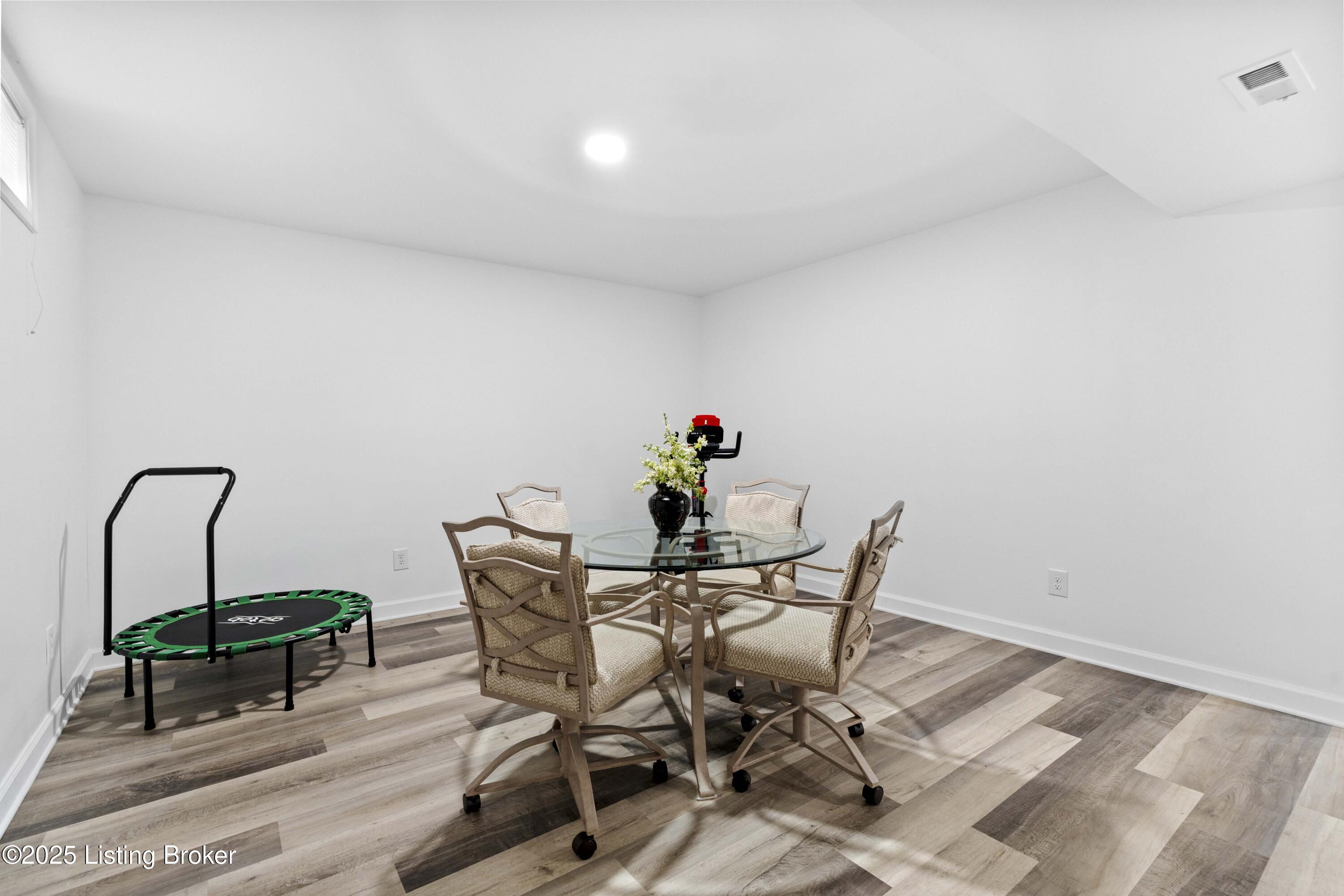 842 Abingdon Cir, Shelbyville, Pennsylvania image 36