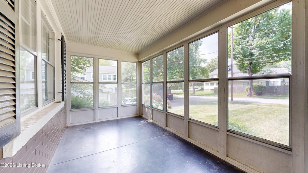 Photo of 299 Winton Ave, Louisville, KY 40206 (MLS # 1732227)