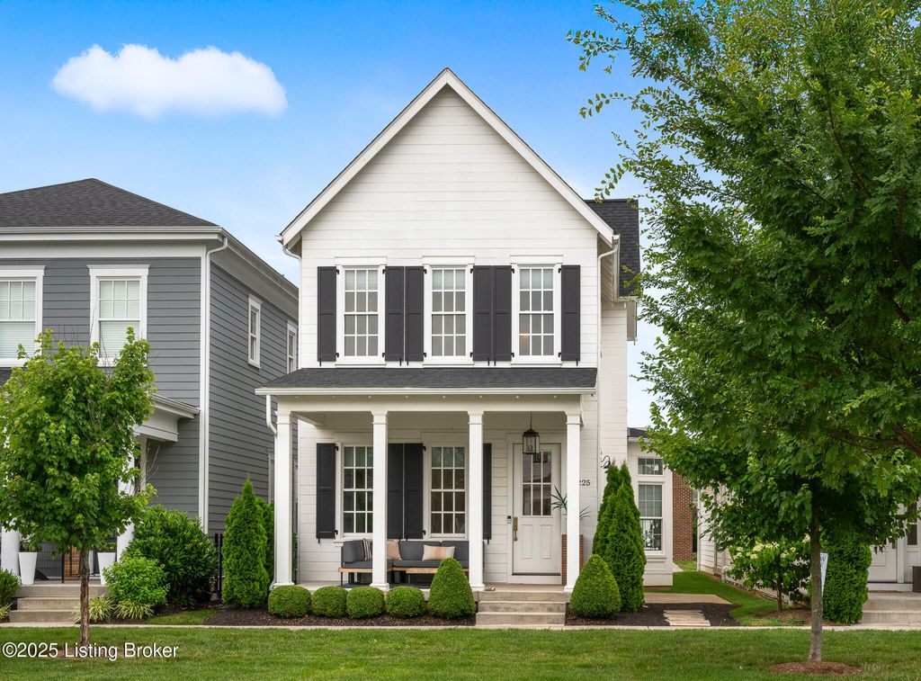 Photo of 6225 Mistflower Cir, Prospect, KY 40059 (MLS # 1704133)