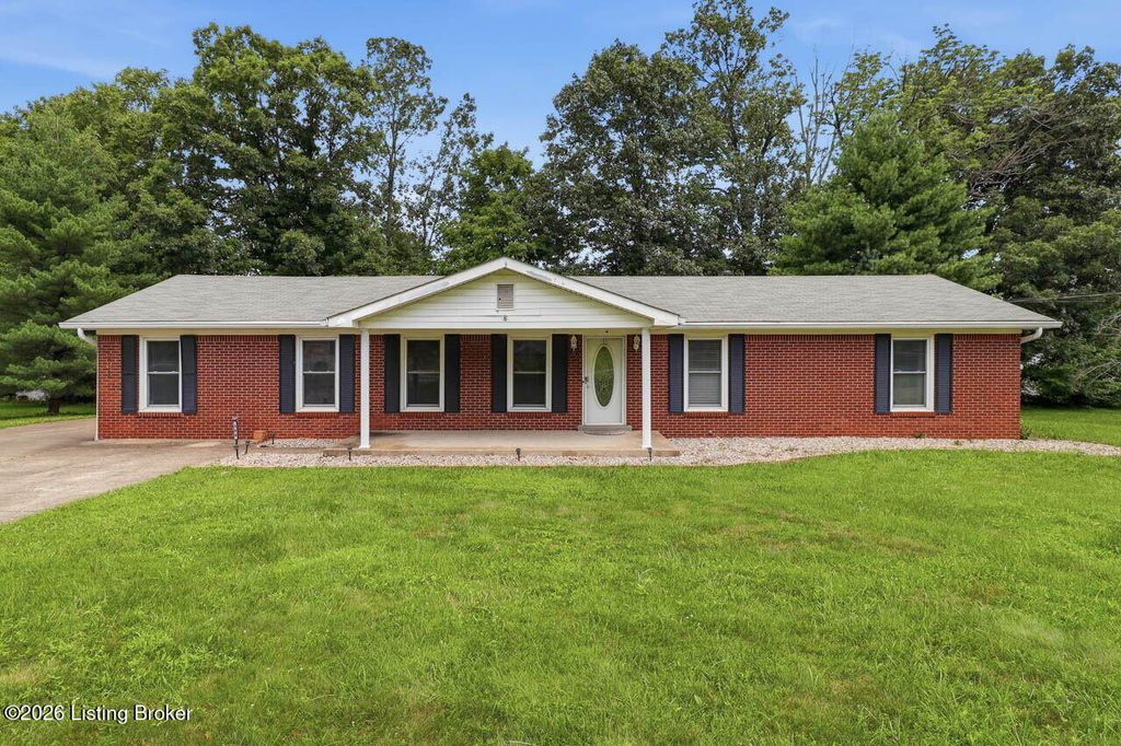 Photo of 306 Pats Ln, Mt Washington, KY 40047 (MLS # 1723368)
