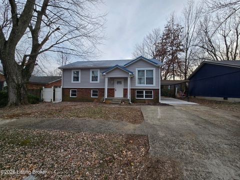 Photo of 2560 Vonoa Dr, Radcliff, KY 40160 (MLS # 1706635)