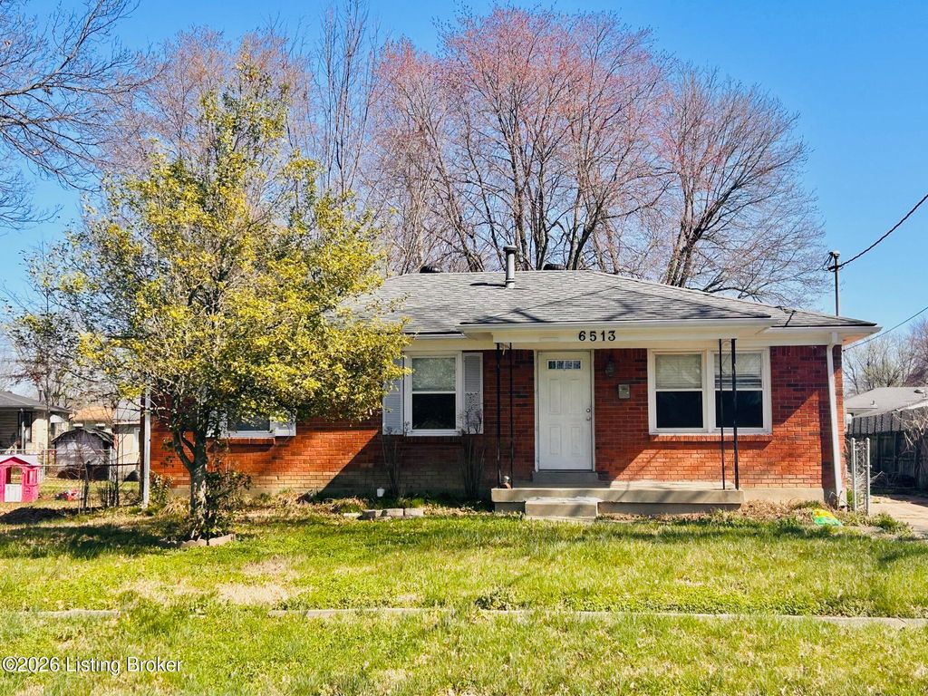 Photo of 6513 Alamo Ct, Louisville, KY 40258 (MLS # 1711353)