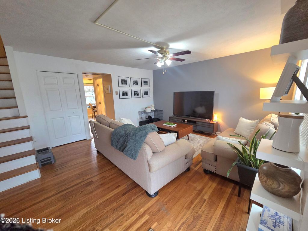 Photo of 2821 Bexley Ct, Louisville, KY 40206 (MLS # 1714467)