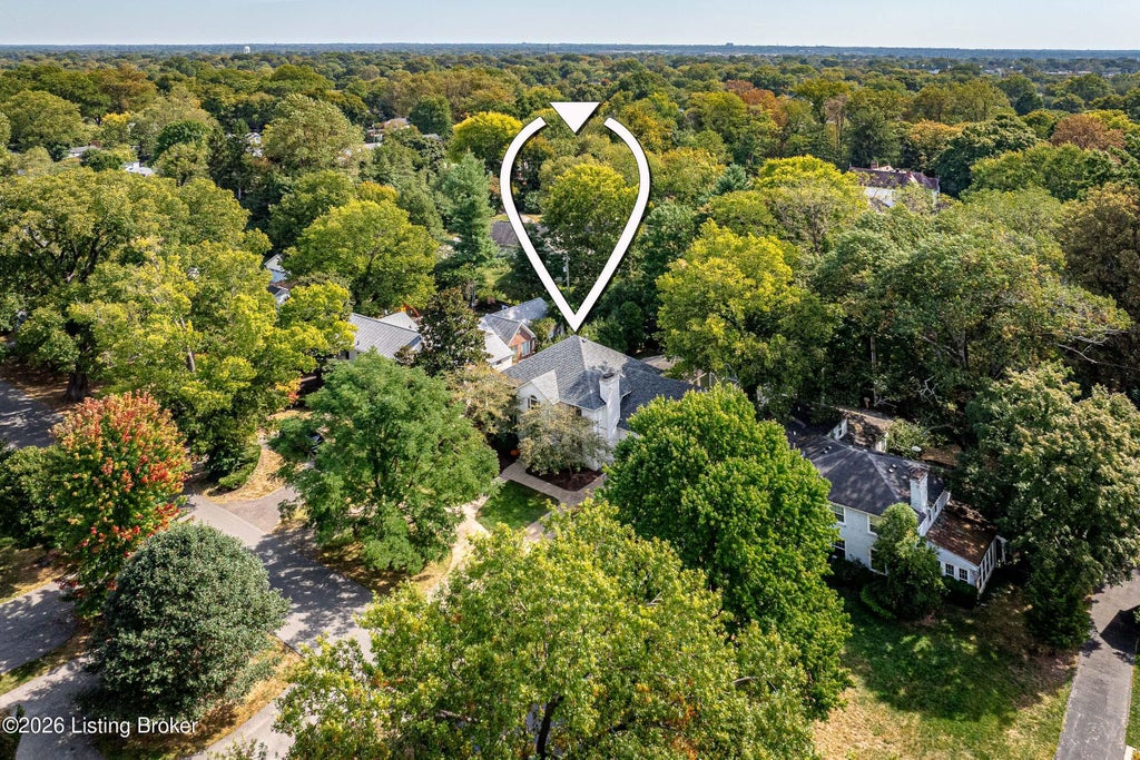 Photo of 3922 Napanee Rd, Louisville, KY 40207 (MLS # 1731407)