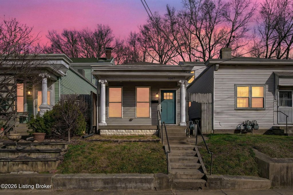 Photo of 1007 Goss Ave, Louisville, KY 40217 (MLS # 1708649)