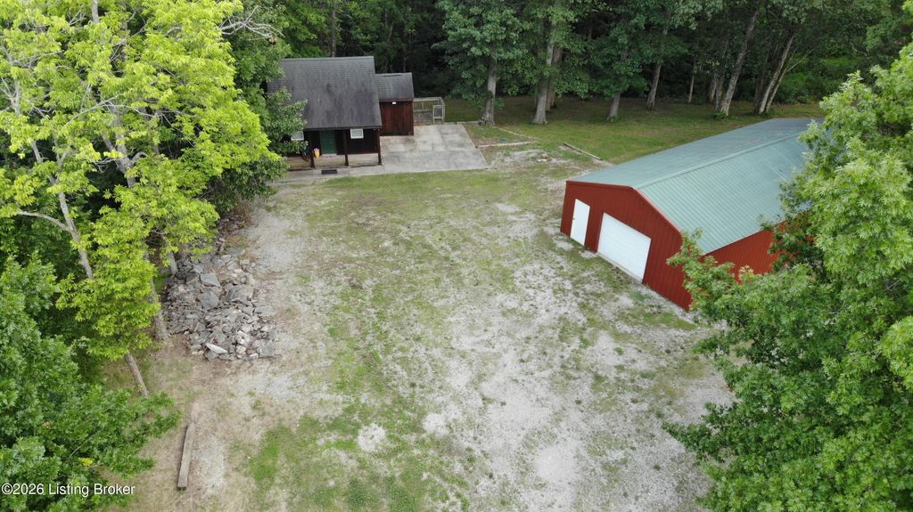 Photo of 581 Noah's Ln, Bedford, KY 40006 (MLS # 1722372)