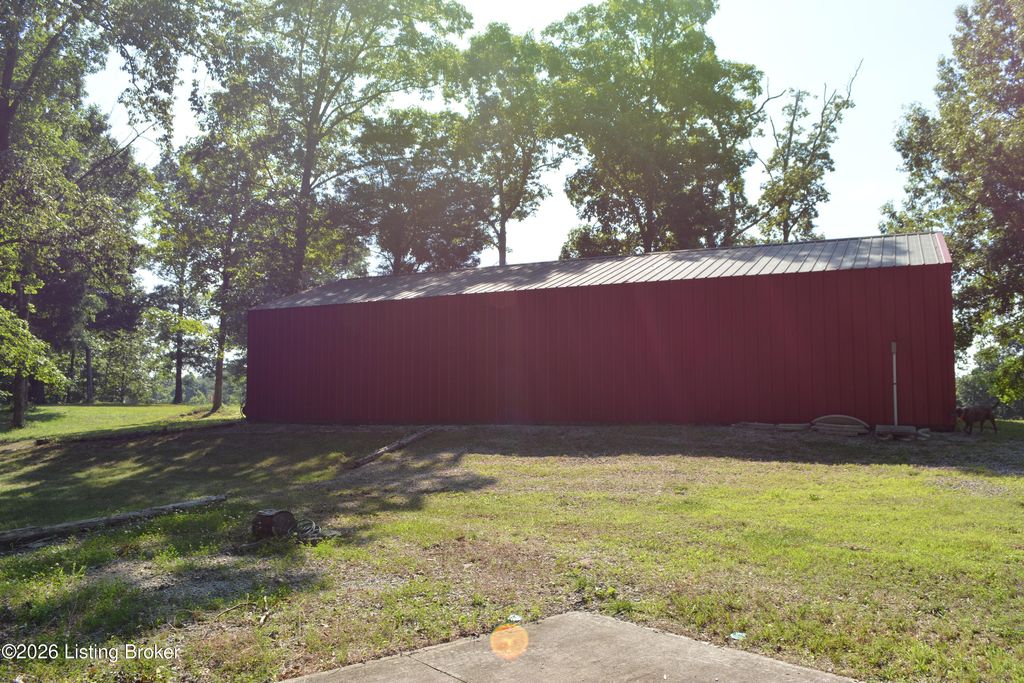 Photo of 581 Noah's Ln, Bedford, KY 40006 (MLS # 1722372)
