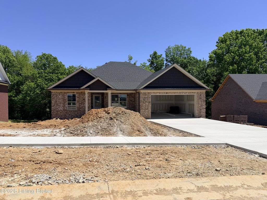 Photo of 190 New Orleans Ct, Taylorsville, KY 40071 (MLS # 1717971)