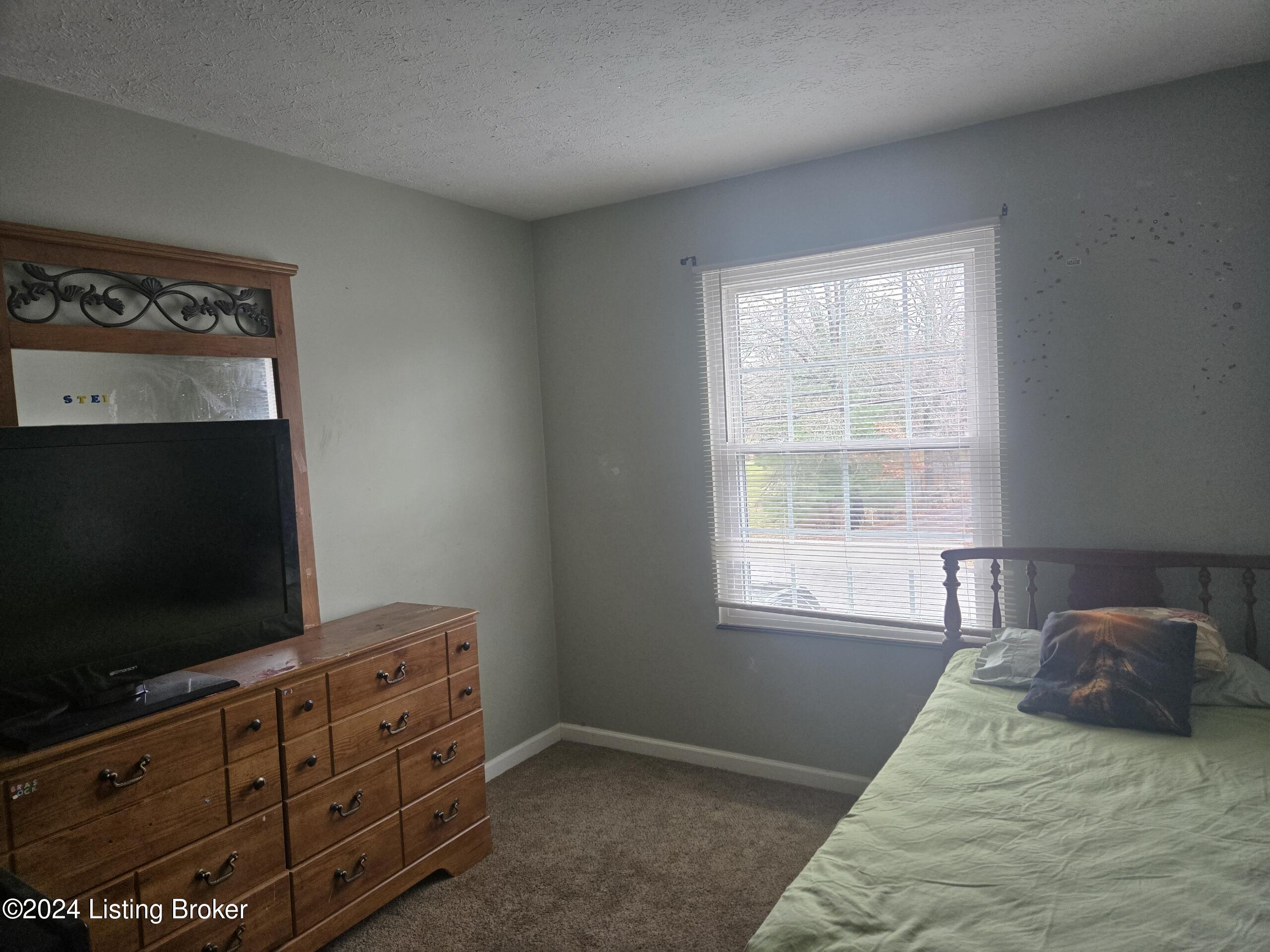 998 Woods Hollow Dr, Radcliff, Kentucky image 6