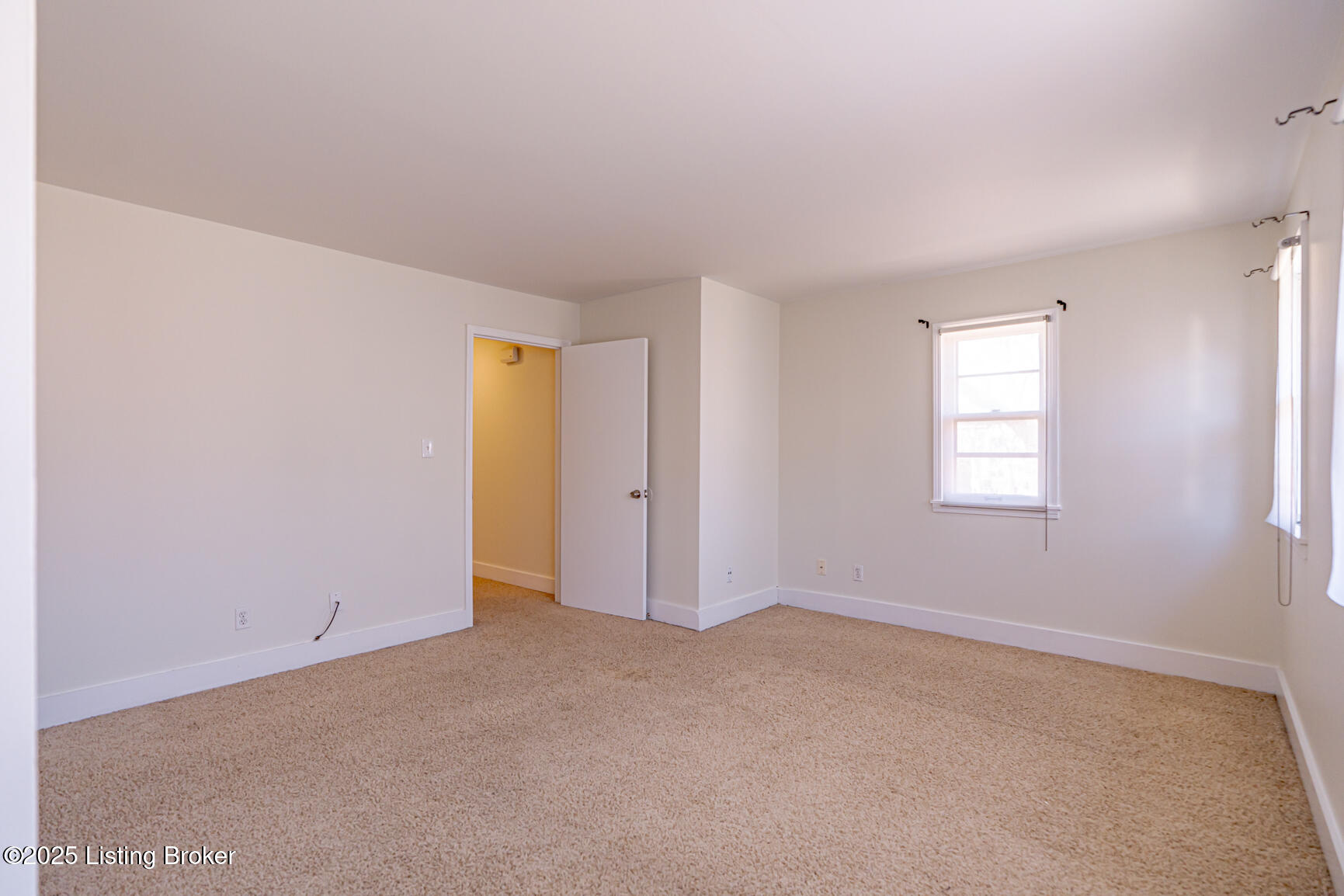 1140 S 1st St #10, Louisville, Kentucky image 15