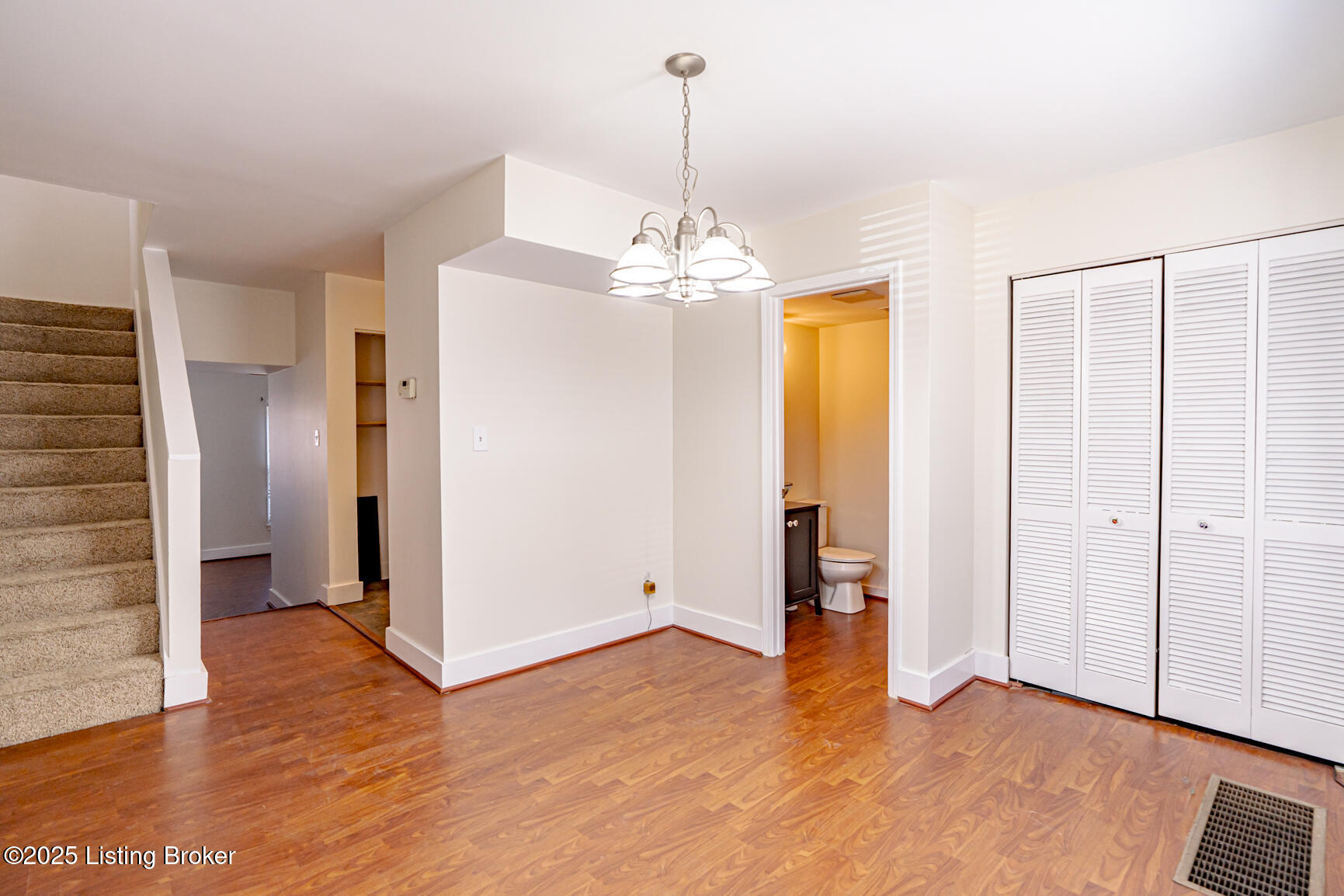 1140 S 1st St #10, Louisville, Kentucky image 3