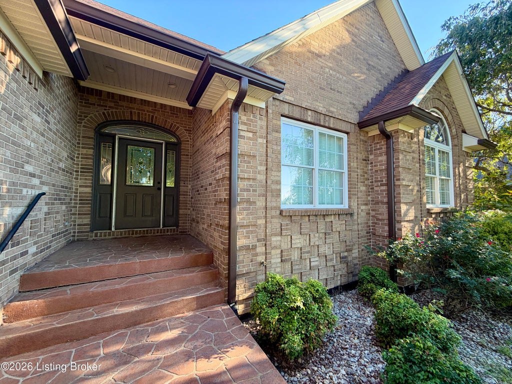 Photo of 132 Lorenza Cir, Bardstown, KY 40004 (MLS # 1730373)