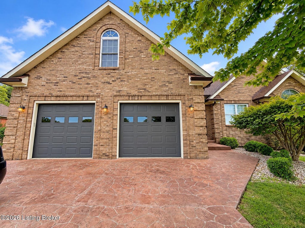 Photo of 132 Lorenza Cir, Bardstown, KY 40004 (MLS # 1730373)