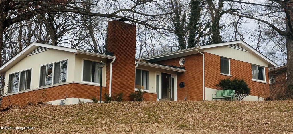 Photo of 609 Wilderness Rd, Louisville, KY 40214 (MLS # 1705681)