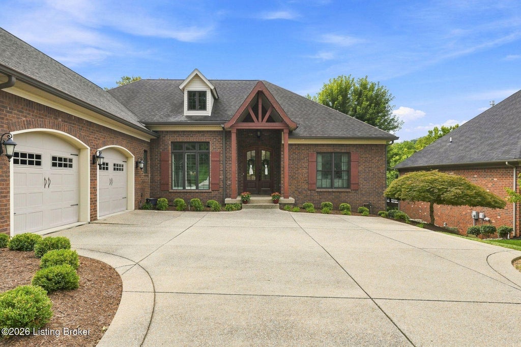 Photo of 7518 Beechspring Farm Blvd, Louisville, KY 40241 (MLS # 1727502)
