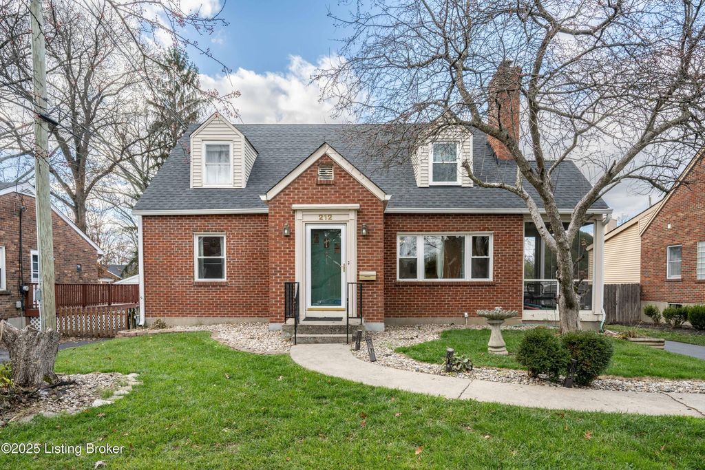 Photo of 212 Sage Rd, Louisville, KY 40207 (MLS # 1715721)