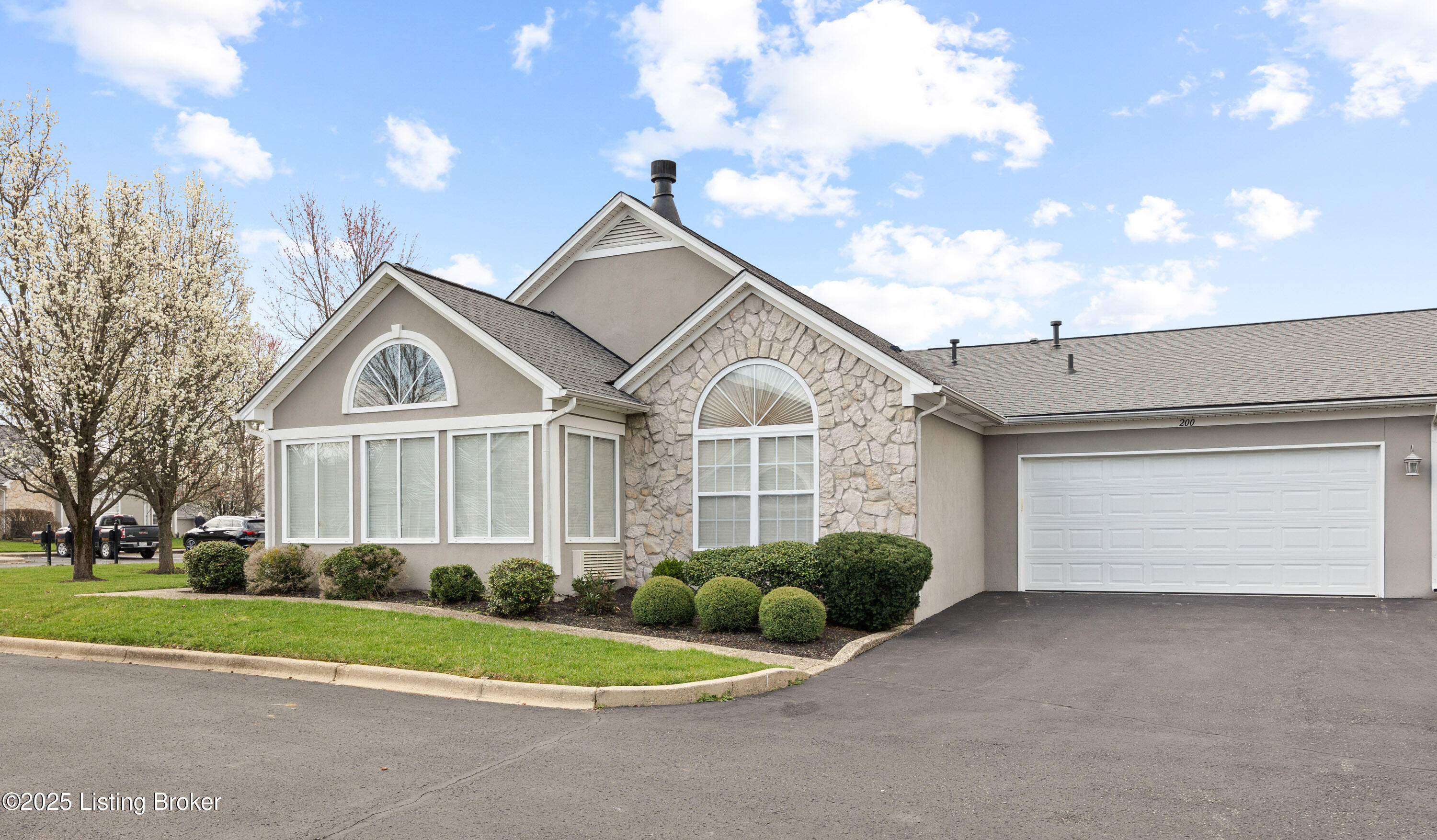 200 Troon Village Way, Louisville, Kentucky image 28