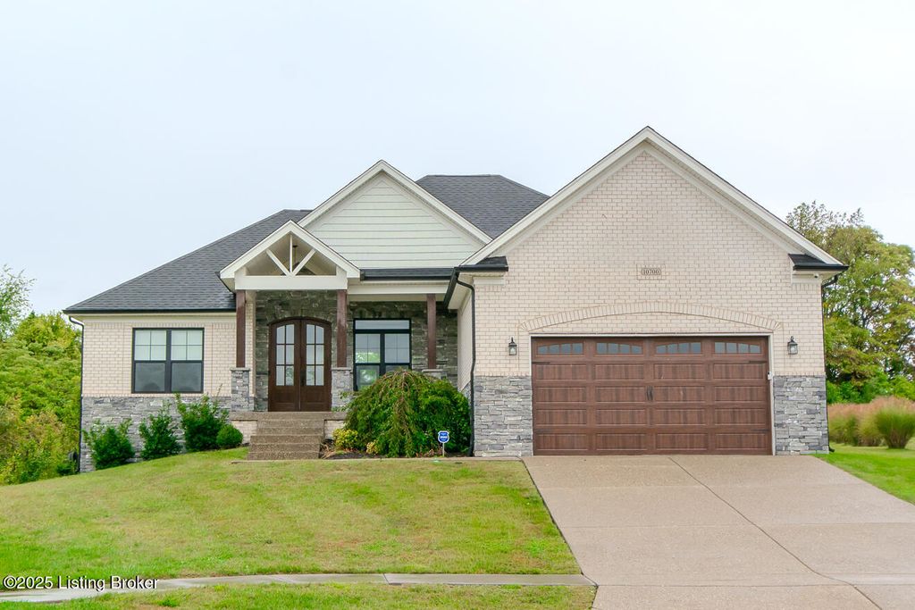 Photo of 10700 Leo Farm Pl, Louisville, KY 40291 (MLS # 1705315)