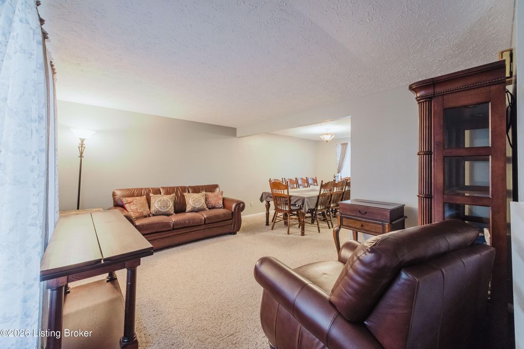 Photo of 3002 Weather Way, Louisville, KY 40220 (MLS # 1707155)