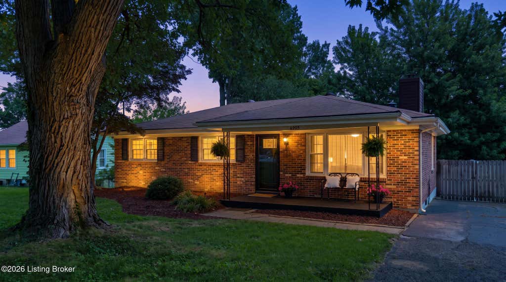 Photo of 6905 Homestead Dr, Louisville, KY 40214 (MLS # 1724985)