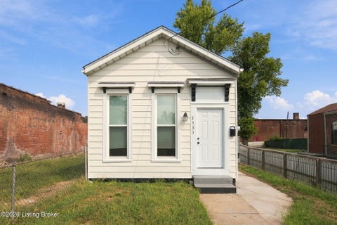 Homes For Sale - 2331 W Market St<br/> Jefferson County, Louisville, KY 40212