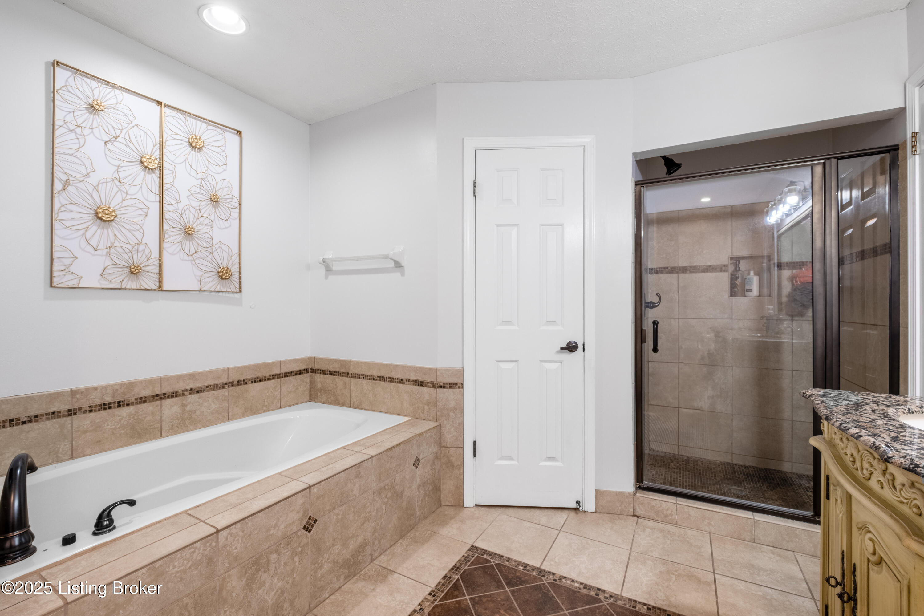 7303 Olde Nantucket Cove, Louisville, Kentucky image 19