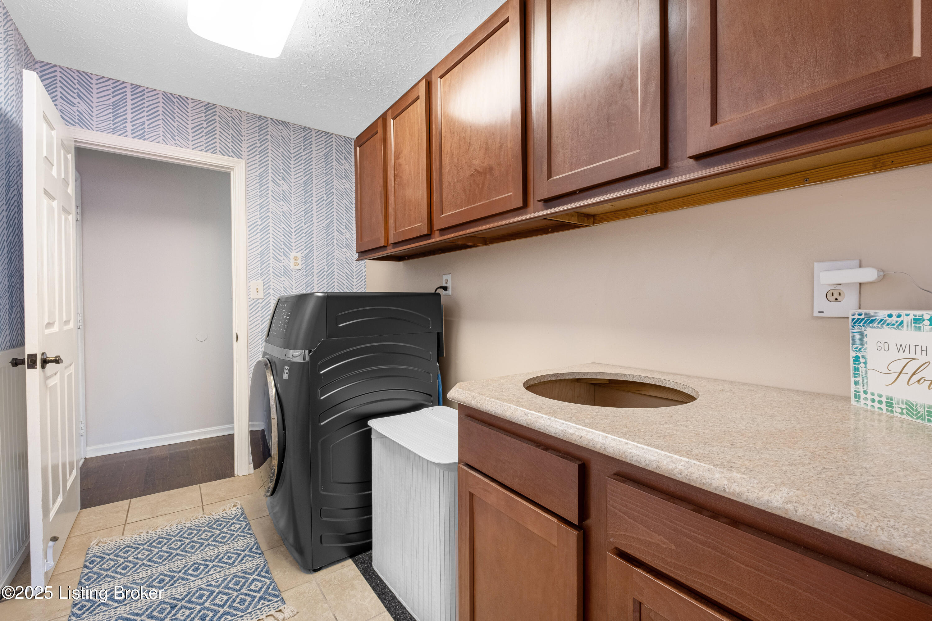7303 Olde Nantucket Cove, Louisville, Kentucky image 40