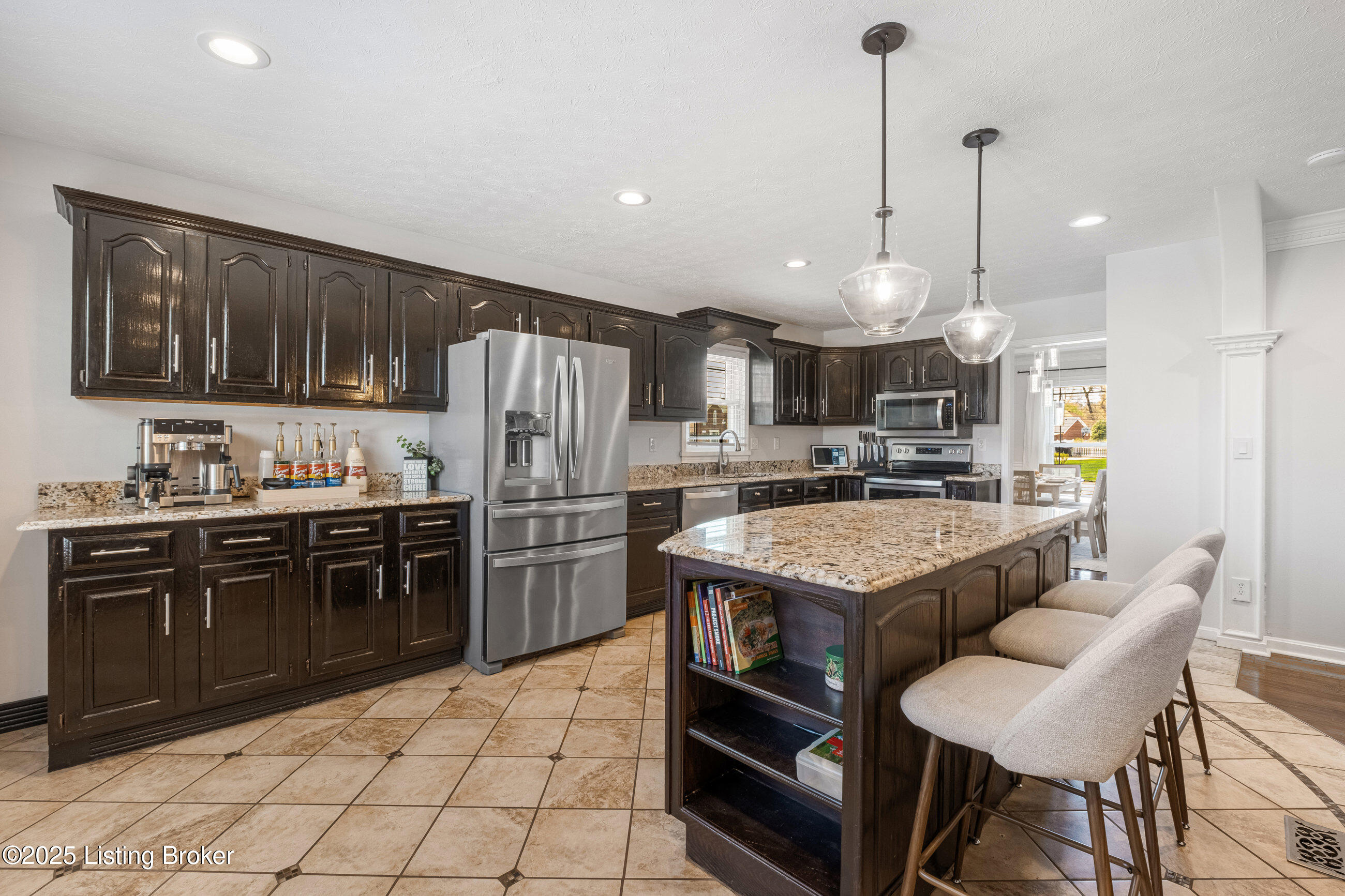 7303 Olde Nantucket Cove, Louisville, Kentucky image 8