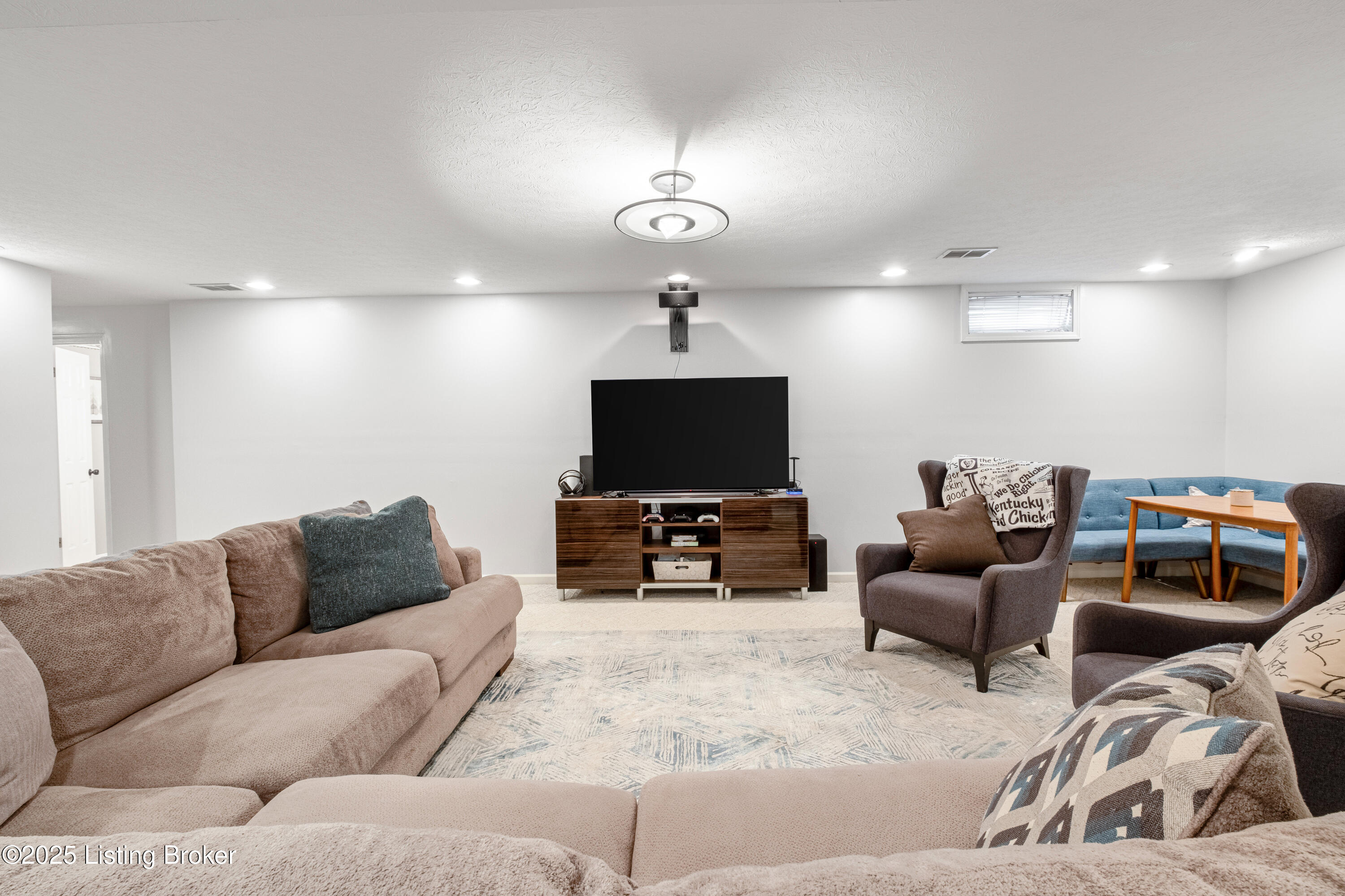 7303 Olde Nantucket Cove, Louisville, Kentucky image 38