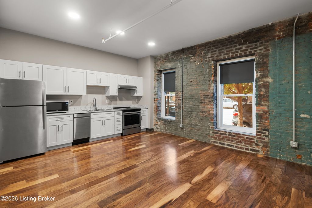 Photo of 601 E Main St, Louisville, KY 40202 (MLS # 1715050)