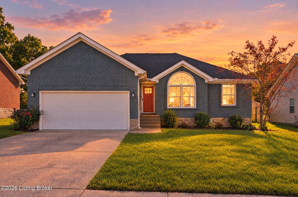 Photo of 154 Willow Creek Dr, Mt Washington, KY 40047 (MLS # 1732454)