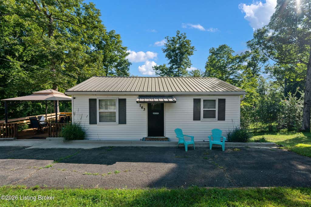 Photo of 763 Ponderosa Rd, Clarkson, KY 42726 (MLS # 1724584)